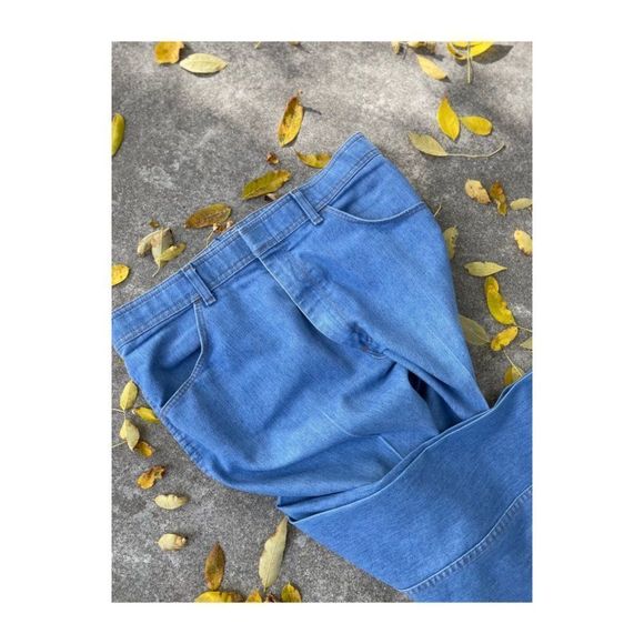 Vintage Wrangler High Waist Jeans Light Wash Straight Legs 4 Pocket Sz 36 - Picture 3 of 9
